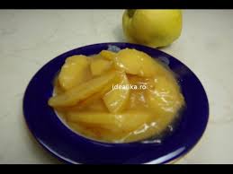 2 buc gutui mari, 450 grame carne de porc ceafă, după gust sare, piper, 7 linguri zahăr, 200 grame unt, 50 ml vin roșu sec, 300 ml apă. Reteta Mancare De Gutui Youtube