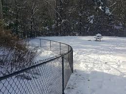 Cost of do it yourself chain link fence. The Pros Cons Of Chain Link Fencing Nelson Fence Co The Top Rated Fencing Company In Central Massachusetts