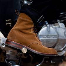 How To Break In Your New Boots Without A Single Blister Gq