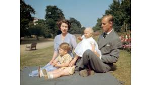 La avanzada edad de felipe significaba que su salud había sido objeto de gran atención en los medios de comunicación en los últimos años. La Historia De Amor De La Reina Isabel Ii Y Felipe De Edimburgo En Imagenes