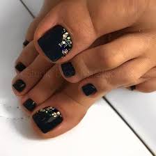 Sometimes discolorations can occur from nail polish, nutritional deficiencies, infection, or trauma. Black Toenailart Pretty Toe Nails Toe Nails Pedicure Nail Art