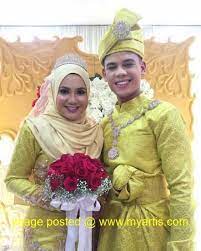 Download playlist and listen to this station in your favorite player. 4 Gambar Cik Piah Di Majlis Bertandang Artis Gambar Warna