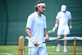 Elliot and two time r64 her photos depict the person