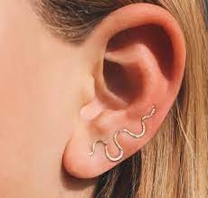 Tumblr Is A Place To Express Yourself Discover Yourself And Bond Over The Stuff You Love It S Where Your In 2020 Ear Climbers Earrings Earings Piercings Ear Jewelry