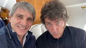 Rolando Vivas's Instagram, Twitter & Facebook