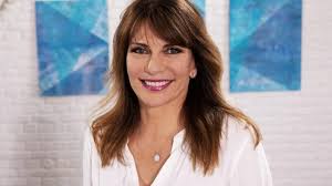 Doch tatsächlich hat es sat.1 geschafft, aus dieser idee ein format zu stricken, ein erfolgreiches obendrein. Hochzeit Auf Den Ersten Blick 2018 Sat 1 Expertin Quinn Manner Brauchen Nicht Sex Sondern Liebe Svz De