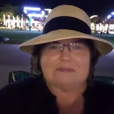 Maureen Bellucci's Instagram, Twitter & Facebook