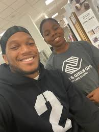 One of our favorite teen trips is a day at Six Flags Great  America/Hurricane Harbor . 🎢 Lots of laughs, bonding, and thrills made for  a super day—especially with a stop in