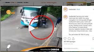 Perusahaan bumn merupakan salah satu perusahaan incaran para jobseker, selain karena. Viral Video Sopir Bus Tabrak Truk Tangki Pertamina Di Tanjakan Kernet Lompat Di Detik Detik Krusial Tribun Jateng