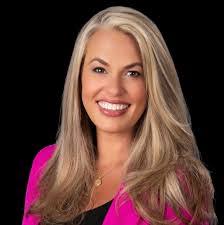 Beth Cline's Instagram, Twitter & Facebook