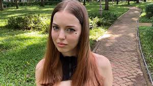 18 year old beauty Jenny Kitty gets picked up on the street and fucked for  money (POV) long porn free video | LongPorn.com