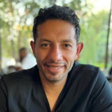 DANIEL GILLIS ️(He/Him)