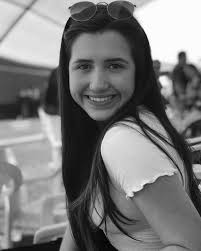 Laura Pedroso (@laura.droso) • Instagram photos and videos