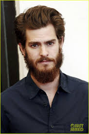 Andrew Garfield Strokes His Big Bushy Beard At The 99 Homes Photo Call Mens Hairstyles Medium Medium Hair Styles Mens Hairstyles