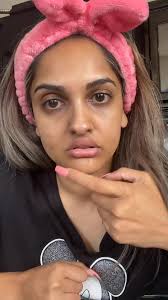 😂🤣 I couldn’t hold my laugh 😂 #mrsbigbite #lipprank #lipfilers #kissglue  😂