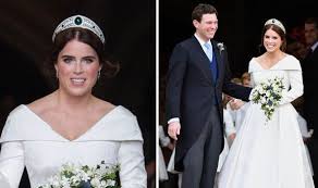 Princess Eugenie S Wedding Dress Goes On Display At Windsor Castle Royal News Express Co Uk