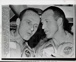 1965 Press Photo Charles Conrad & Gordon Cooper celebrate record breaking  flight