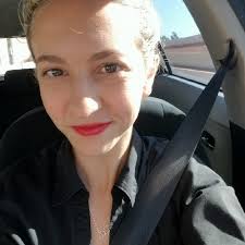 Nicole Bisbee's Instagram, Twitter & Facebook