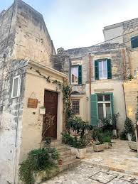 A 2024 Matera Travel Guide: From Cave Dwellings Slump To Hollywood Big Shot  | Bringyou