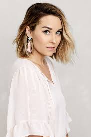 How to make your short hair gym hair work. Beauty Note 5 Ways To Style Short Hair Lauren Conrad