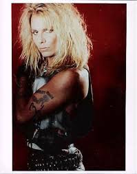 How Old Is Vince Neil Of Motley Crue Vince Neil Lead Singer Motley Crue Signed 8x10 Color Vince Neil Motley Crue Lead Singer