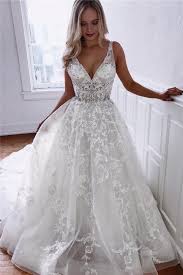 Maybe you would like to learn more about one of these? Elegante Brautkleider V Ausschnitt Mit Spitze Hochzeitskleid A Linie Online A Linie Brautkleider Brautkleider Brautkleider Abiballkleider Abendkleider Babyonlinedress De