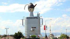 Yüzölçüm olarak ise tüm ilçeler arasında en büyük yüzölçüme sahiptir. Semaver Maketi Savunmasi Tamamen Bir Oyun Elestirilere Itibar Etmiyoruz Sol Haber