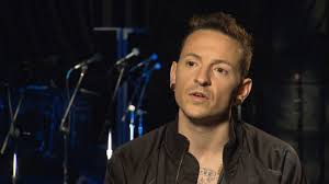 Dilansir dari situs tmz, chester ditemukan meninggal di kediamannya di palos verdes estates, l.a county. Berita Terbaru Dan Profil Artis Terkini Chester Bennington Vokalis Linkin Park Bunuh Diri Karena Trauma Pernah Mengalami Pelecehan Seksual
