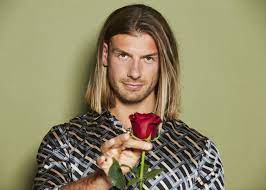 Und ihr könnt die kandidaten jetzt schon näher kennenlernen. Die Bachelorette 2021 Wer Ist Raus Wer Ist Im Finale