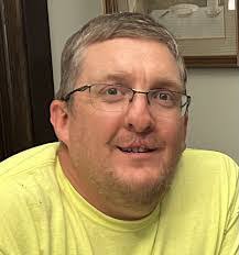 Aaron Knack's Instagram, Twitter & Facebook