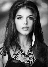 Maria Angelopoulos's Instagram, Twitter & Facebook