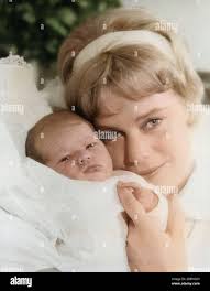 Maria oliver hi-res stock photography and images