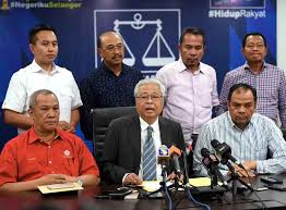 Setelah lulus di kota, meghna (sangei. Umno Selangor Nyatakan Sokongan Kesetiaan Kepada Parti Utusan Borneo Online