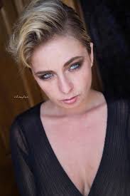 Ruth Marie Beauty‎