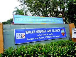 Senarai sekolah menengah terbaikdi malaysia berikut berdasarkan pencapaian keseluruhan sijil pelajaran malaysia. Meeting Again After 30 Years