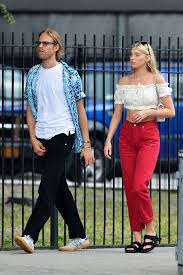 Tom daley, thomas daley, том дейли, томас дейли, thomas robert daley. Elsa Hosk And Tom Daly Out In New York 07 11 2018 Hawtcelebs
