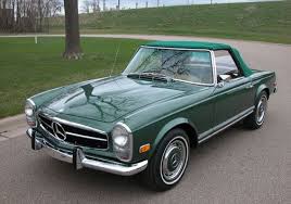 Mercedes 280sl Roadster W113 Pagoda Sl In The Rare Moss Green Metallic Color Mercedes Benz Sports Car Classic Cars Roadsters