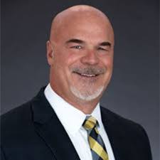 Lee Cavanaugh's Instagram, Twitter & Facebook