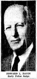 Edward Davin's Instagram, Twitter & Facebook