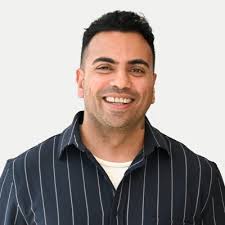 We have recently taken delivery of a Dragon Red Bentayga W12 with a black… 