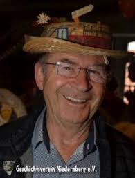 Albert Kurz's Instagram, Twitter & Facebook