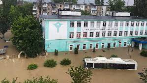 Также подтопило дома и городскую. Xlokveciwpptdm