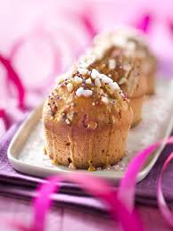 Muffins A La Banane Et Aux Caramels Mous Recette Recette Mini Desserts Muffins A La Banane Recette Dessert