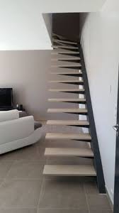 Escalier Limon Deporte Fait Par Mon Homme Structure Metallique Et Marches Bois Du Reve A La Realite Notre Escalier Design Escalier Bois Escaliers Modernes