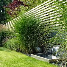 Top 5 Den Garten Aufhubschen Mit Kleinem Budget Homify Moderner Garten Garten Privatgarten