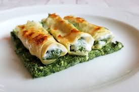 Non tutti acquistano gli spinaci freschi perché spesso risulta più comodo aprire il freezer e prendere al volo qualche verdura già pulita e da cuocere in poco tempo. 15 Ricette Con Gli Spinaci Veloci E Gustose