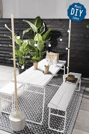 10 Stylishe Diys Fur Garten Und Balkon Die Wirkungsvollsten Upcycling Ideen Pfiffigsten Ikea Hacks Und Prakti Ikea Outdoor Diy Gartenmobel Selbermachen Beton