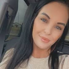 Candice Hanson's Instagram, Twitter & Facebook