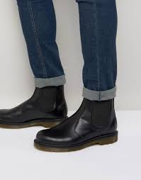 The 2976 chelsea boot is as wearable now as it was when it first rolled off the production line five decades ago. Preservativo Sacerdote Poverta Estrema Dr Martens Chelsea Boots Mens Calcio Palla Funzionari