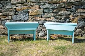 In this instructable, i'll show you how to build a farmhouse dining table and matching benches using construction lumber. How To Build A Rustic Wooden Bench At Charlotte S House